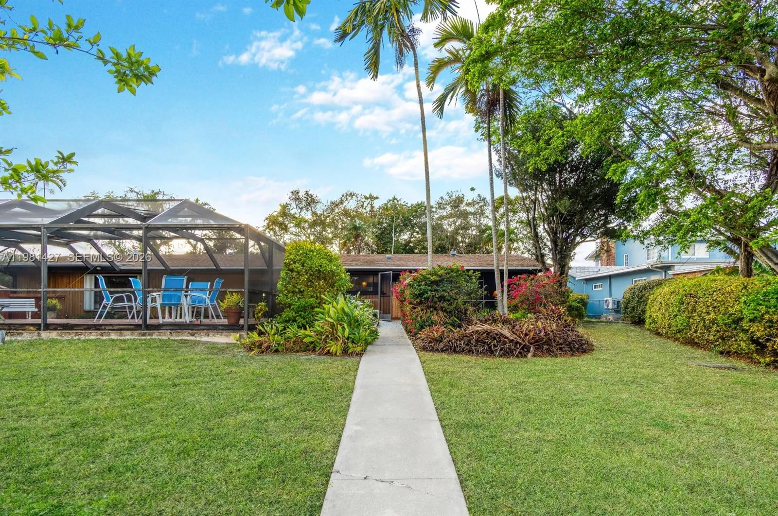 4725 Sw 89th Ave, Miami, Florida 33165, Miami, Florida 33165, 4 Bedrooms Bedrooms, ,2 BathroomsBathrooms,Residential,For Sale,4725 Sw 89th Ave, Miami, Florida 33165,A11981427