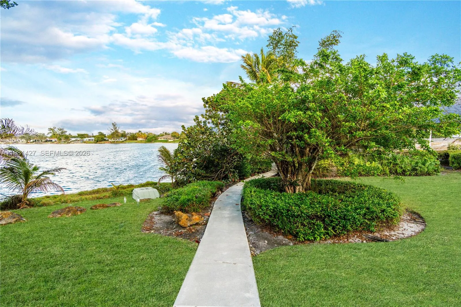 4725 Sw 89th Ave, Miami, Florida 33165, Miami, Florida 33165, 4 Bedrooms Bedrooms, ,2 BathroomsBathrooms,Residential,For Sale,4725 Sw 89th Ave, Miami, Florida 33165,A11981427