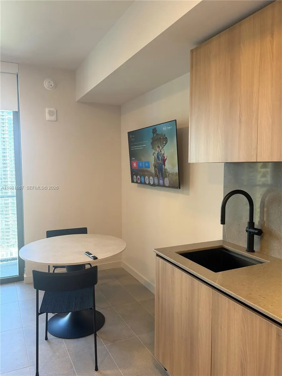 121 Ne 5th St 3609, Miami, Florida 33132, Miami, Florida 33132, ,1 BathroomBathrooms,Residential Lease,For Rent,121 Ne 5th St 3609, Miami, Florida 33132,A11981867