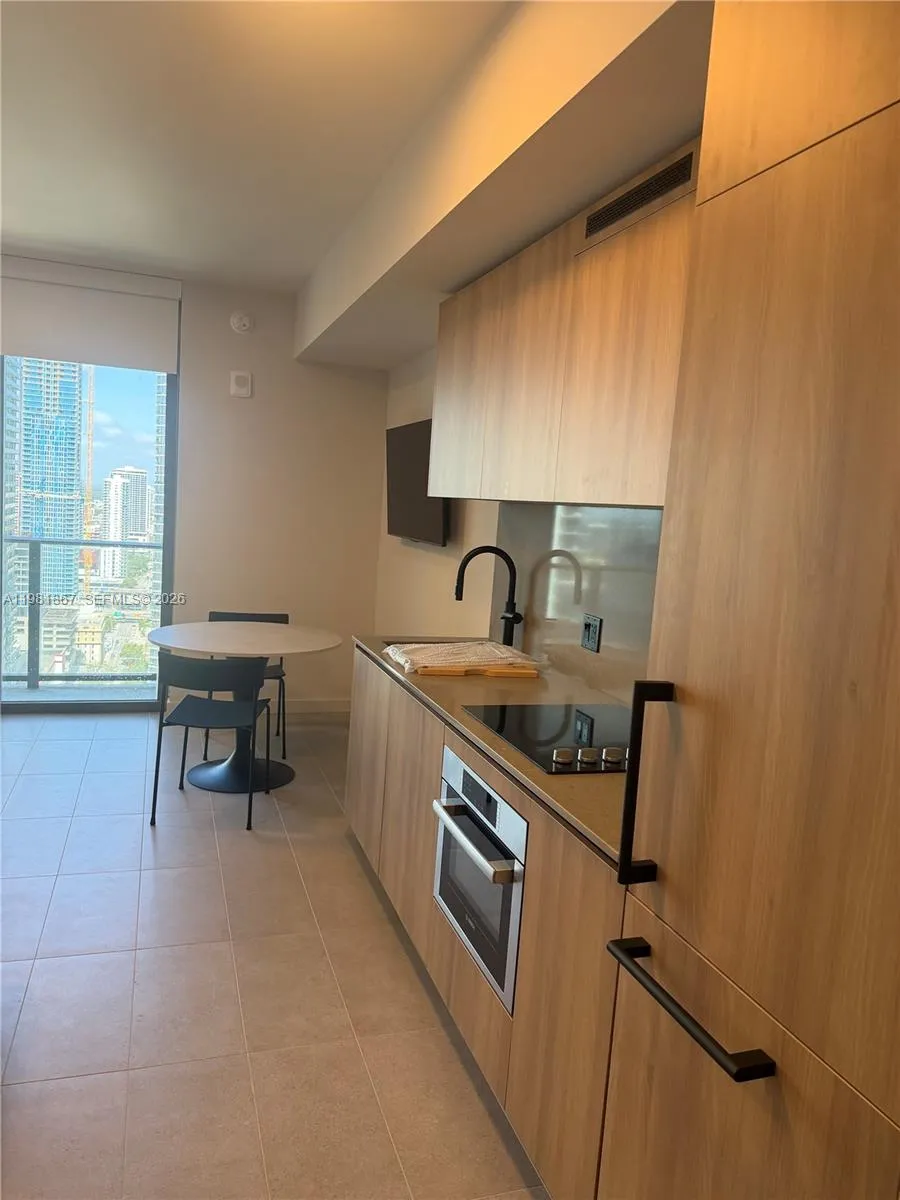 121 Ne 5th St 3609, Miami, Florida 33132, Miami, Florida 33132, ,1 BathroomBathrooms,Residential Lease,For Rent,121 Ne 5th St 3609, Miami, Florida 33132,A11981867