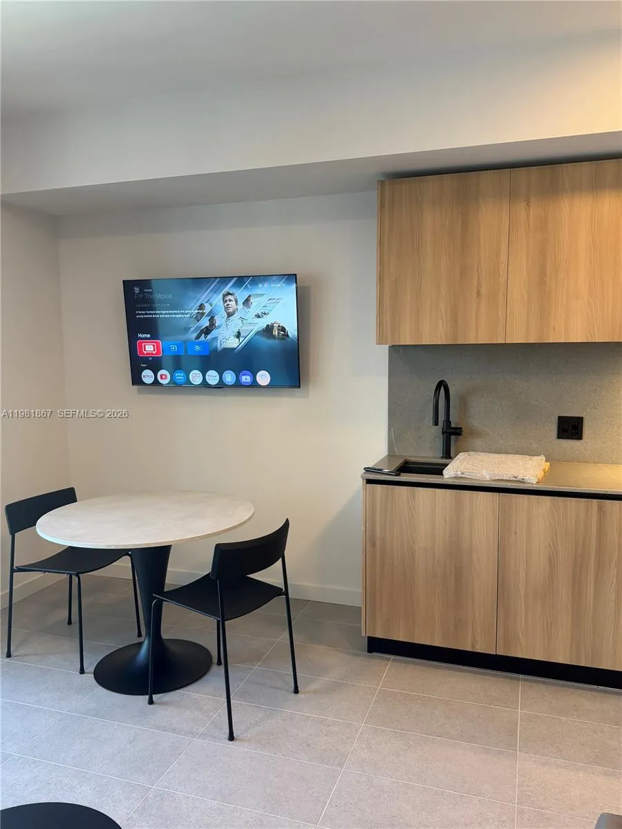 121 Ne 5th St 3609, Miami, Florida 33132, Miami, Florida 33132, ,1 BathroomBathrooms,Residential Lease,For Rent,121 Ne 5th St 3609, Miami, Florida 33132,A11981867