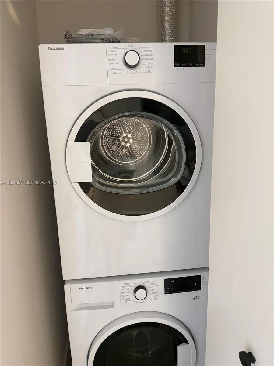121 Ne 5th St 3609, Miami, Florida 33132, Miami, Florida 33132, ,1 BathroomBathrooms,Residential Lease,For Rent,121 Ne 5th St 3609, Miami, Florida 33132,A11981867
