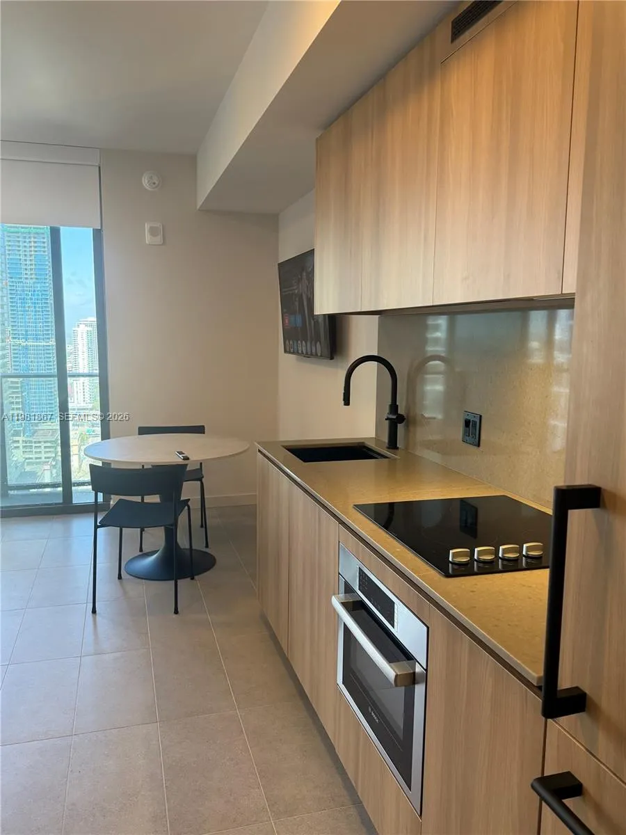 121 Ne 5th St 3609, Miami, Florida 33132, Miami, Florida 33132, ,1 BathroomBathrooms,Residential Lease,For Rent,121 Ne 5th St 3609, Miami, Florida 33132,A11981867