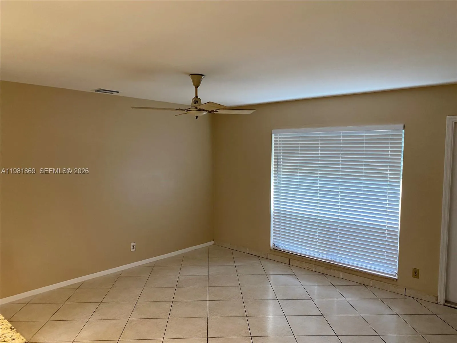 2421 Sw 6th St, Fort Lauderdale, Florida 33312, Fort Lauderdale, Florida 33312, 3 Bedrooms Bedrooms, ,2 BathroomsBathrooms,Residential Lease,For Rent,2421 Sw 6th St, Fort Lauderdale, Florida 33312,A11981869