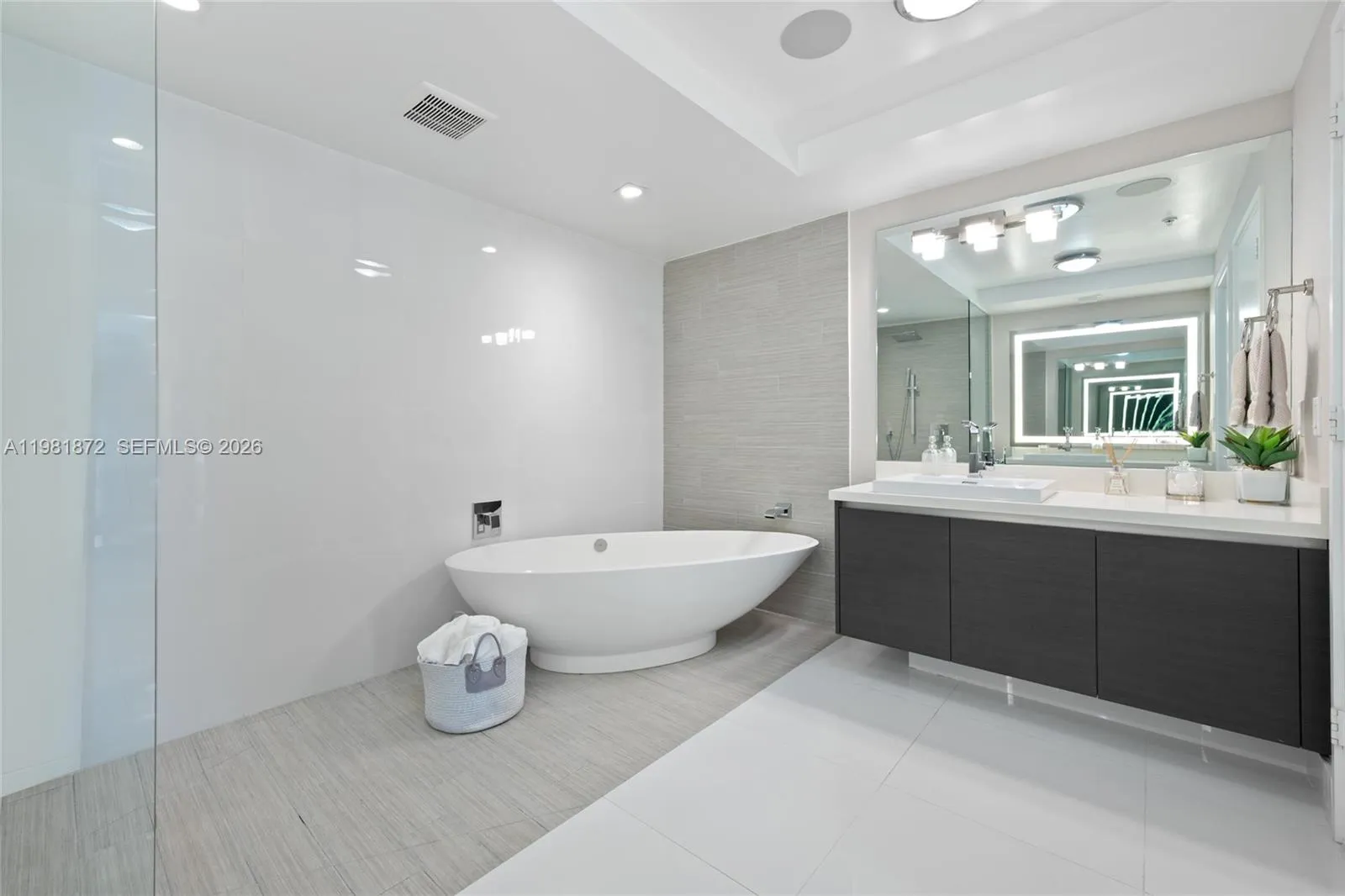 300 Sunny Isles Blvd 4-1501, Sunny Isles Beach, Fl, Sunny Isles Beach, Florida 33160, 3 Bedrooms Bedrooms, ,3 BathroomsBathrooms,Residential Lease,For Rent,300 Sunny Isles Blvd 4-1501, Sunny Isles Beach, Fl,A11981872