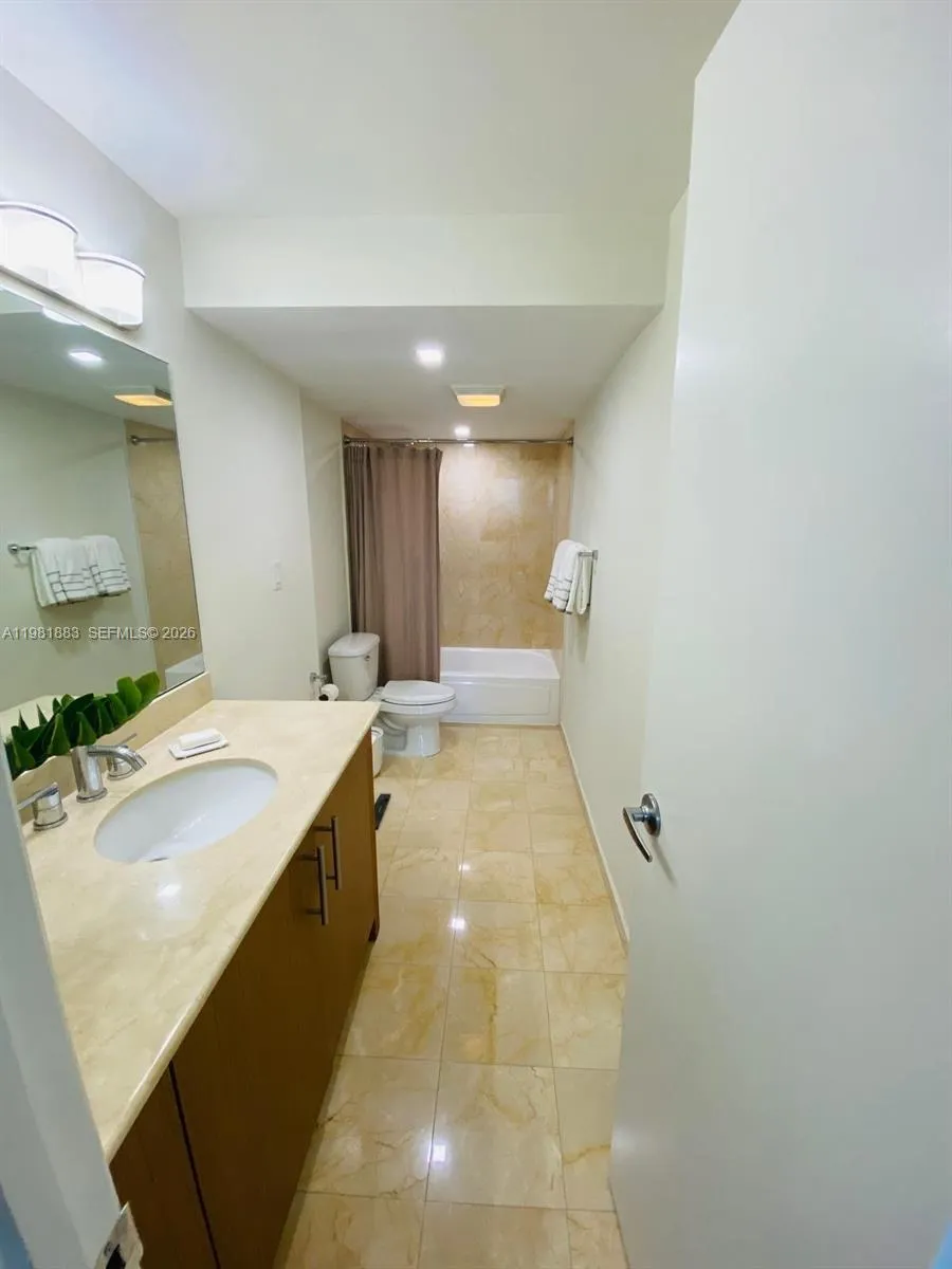 10275 E Collins Ave 324, Bal Harbour, Florida 3315, Bal Harbour, Florida 33154, 1 Bedroom Bedrooms, ,1 BathroomBathrooms,Residential Lease,For Rent,10275 E Collins Ave 324, Bal Harbour, Florida 3315,A11981883