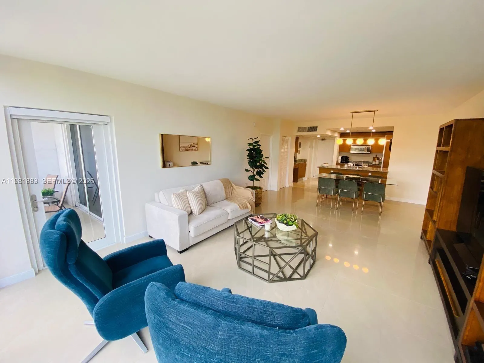 10275 E Collins Ave 324, Bal Harbour, Florida 3315, Bal Harbour, Florida 33154, 1 Bedroom Bedrooms, ,1 BathroomBathrooms,Residential Lease,For Rent,10275 E Collins Ave 324, Bal Harbour, Florida 3315,A11981883