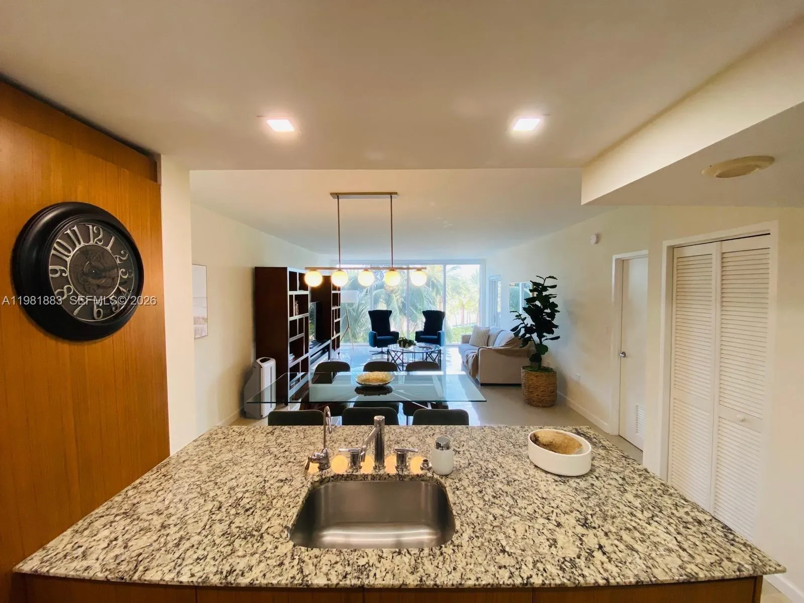 10275 E Collins Ave 324, Bal Harbour, Florida 3315, Bal Harbour, Florida 33154, 1 Bedroom Bedrooms, ,1 BathroomBathrooms,Residential Lease,For Rent,10275 E Collins Ave 324, Bal Harbour, Florida 3315,A11981883