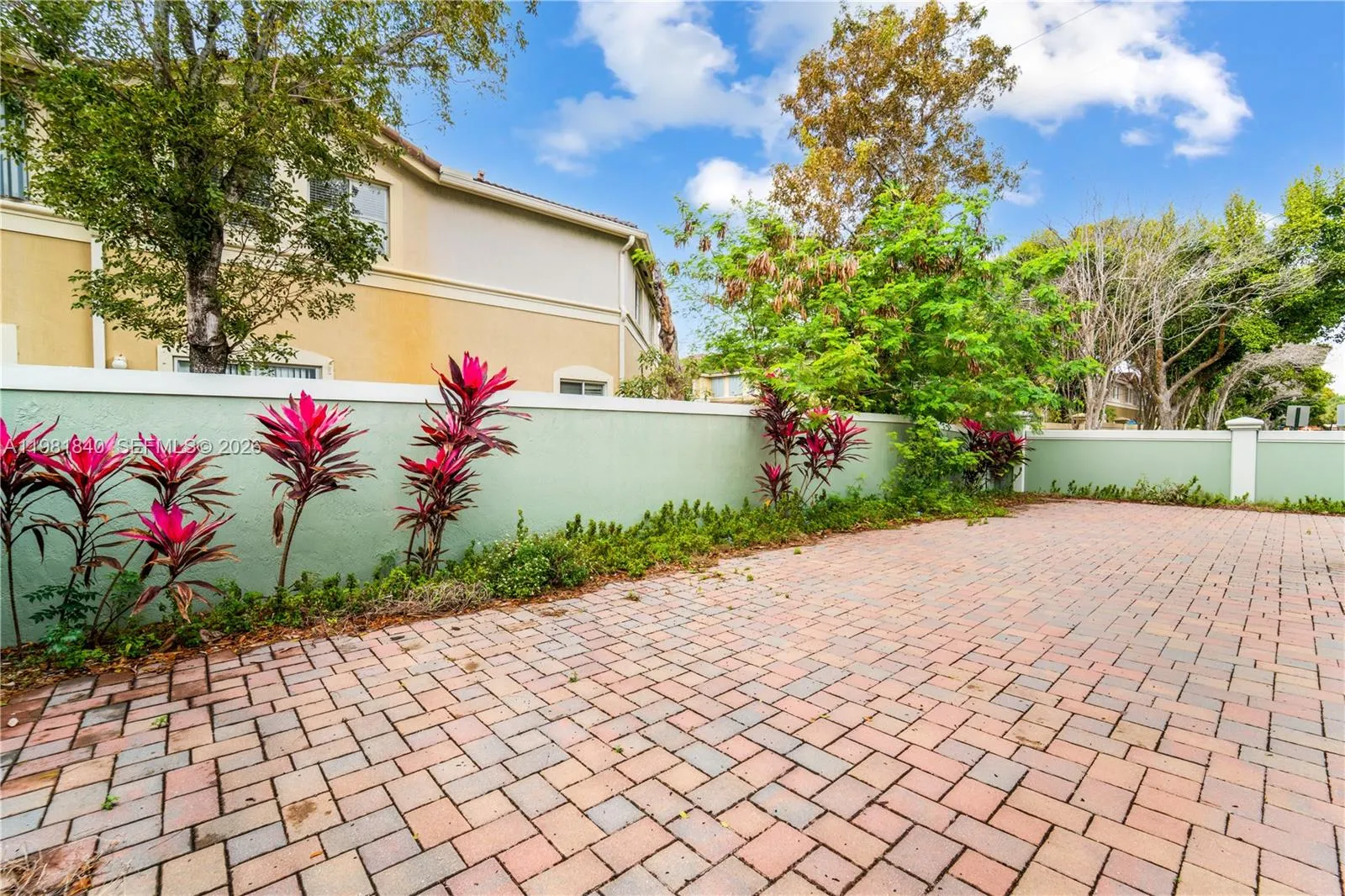 200 Sw 87th Path 0, Miami, Florida 33174, Miami, Florida 33174, 4 Bedrooms Bedrooms, ,3 BathroomsBathrooms,Residential Lease,For Rent,200 Sw 87th Path 0, Miami, Florida 33174,A11981840