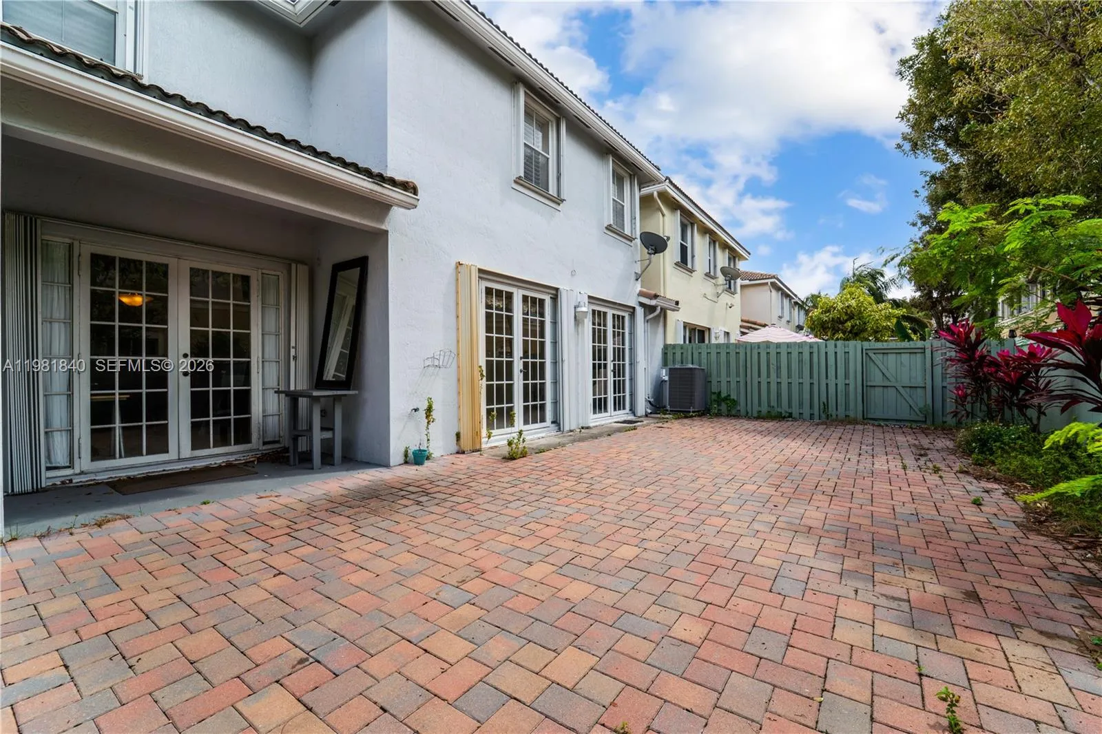 200 Sw 87th Path 0, Miami, Florida 33174, Miami, Florida 33174, 4 Bedrooms Bedrooms, ,3 BathroomsBathrooms,Residential Lease,For Rent,200 Sw 87th Path 0, Miami, Florida 33174,A11981840