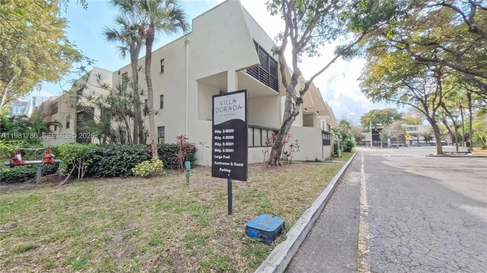 20300 W Country Club Dr Ph18-3, Aventura, Florida, Aventura, Florida 33180, 3 Bedrooms Bedrooms, ,2 BathroomsBathrooms,Residential,For Sale,20300 W Country Club Dr Ph18-3, Aventura, Florida ,A11981786