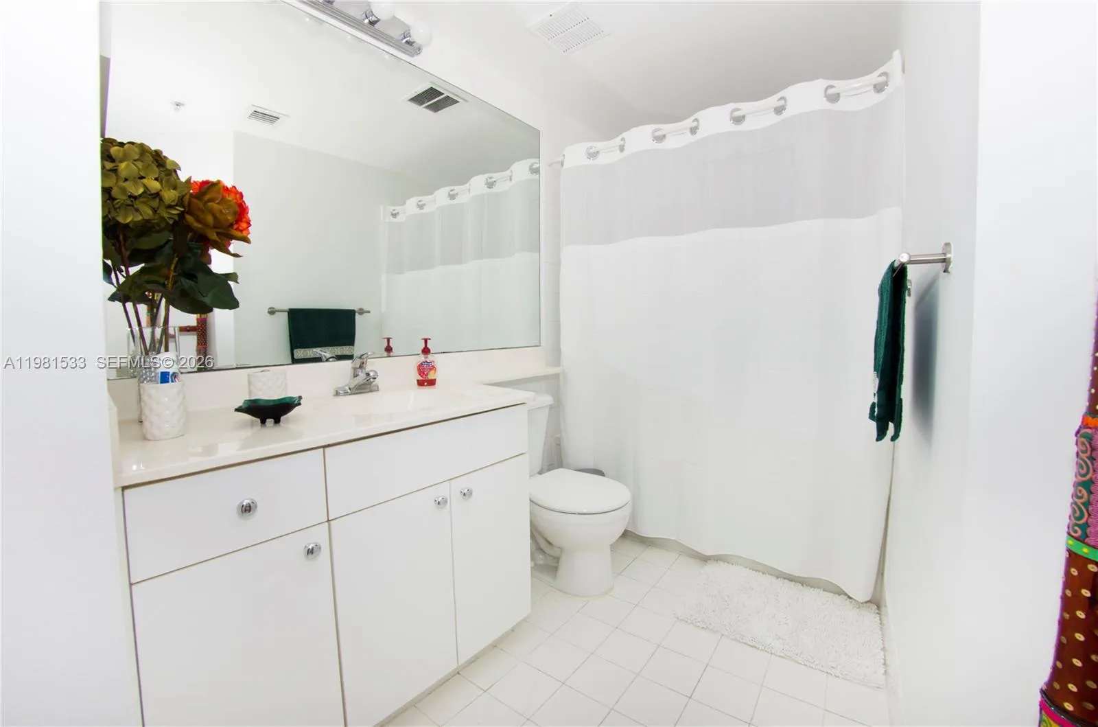 17145 N Bay Rd 4402, Sunny Isles Beach, Florida 33, Sunny Isles Beach, Florida 33160, 1 Bedroom Bedrooms, ,1 BathroomBathrooms,Residential Lease,For Rent,17145 N Bay Rd 4402, Sunny Isles Beach, Florida 33,A11981533