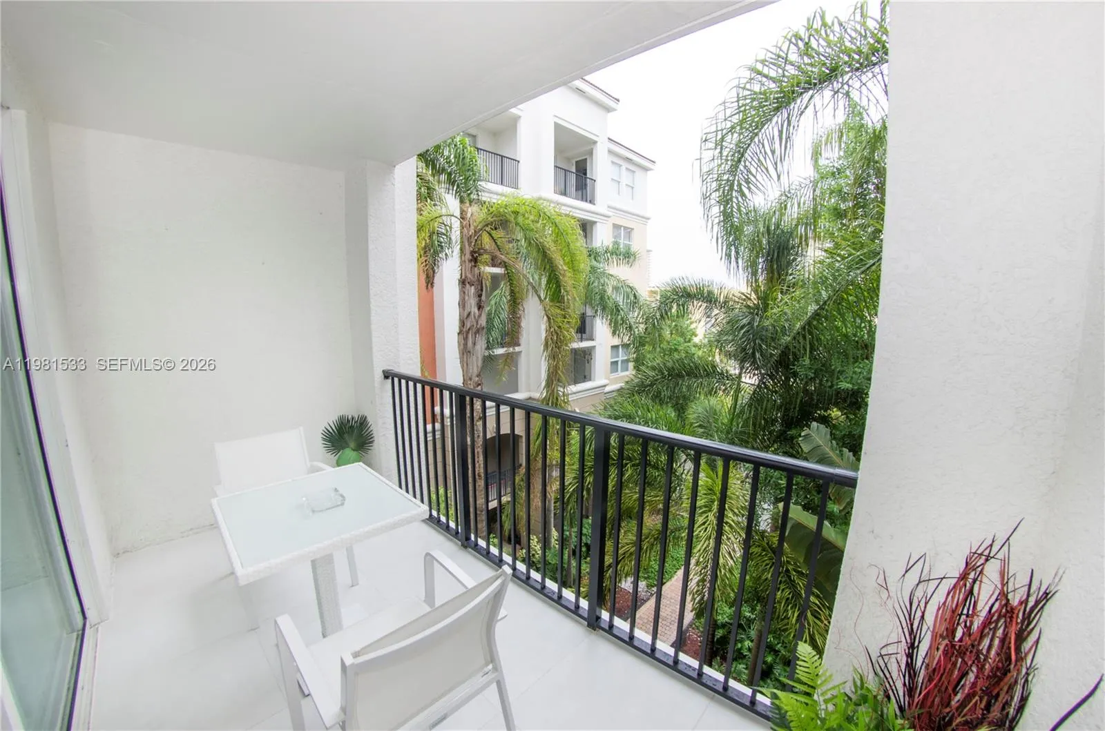 17145 N Bay Rd 4402, Sunny Isles Beach, Florida 33, Sunny Isles Beach, Florida 33160, 1 Bedroom Bedrooms, ,1 BathroomBathrooms,Residential Lease,For Rent,17145 N Bay Rd 4402, Sunny Isles Beach, Florida 33,A11981533