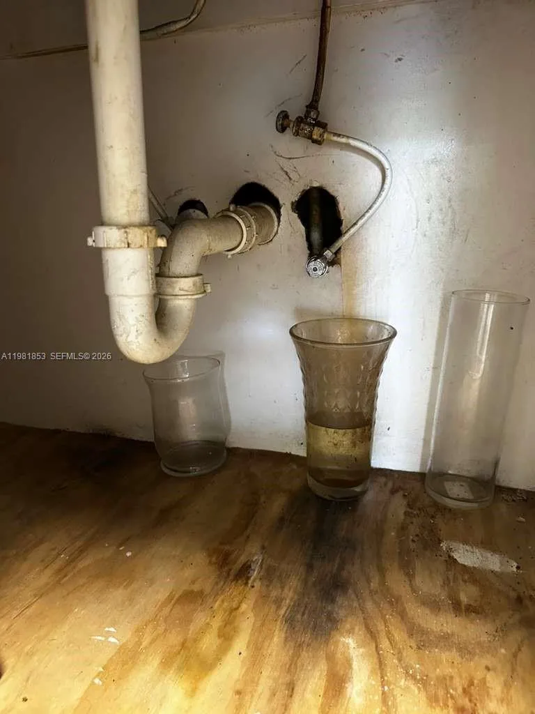 2337 Nw 32nd St, Miami, Florida 33142, Miami, Florida 33142, 5 Bedrooms Bedrooms, ,4 BathroomsBathrooms,Residential,For Sale,2337 Nw 32nd St, Miami, Florida 33142,A11981853