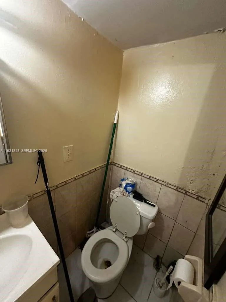 2337 Nw 32nd St, Miami, Florida 33142, Miami, Florida 33142, 5 Bedrooms Bedrooms, ,4 BathroomsBathrooms,Residential,For Sale,2337 Nw 32nd St, Miami, Florida 33142,A11981853