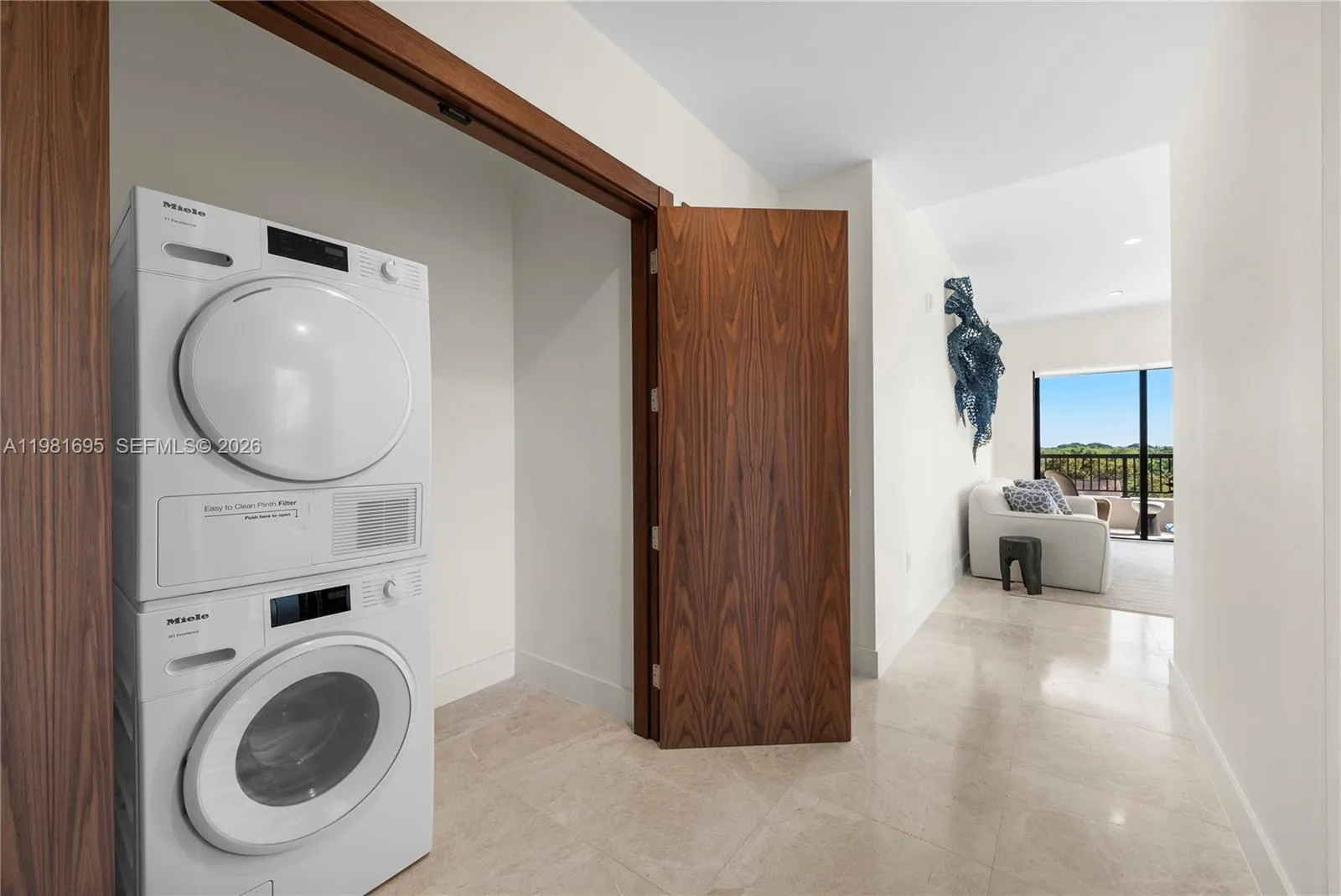 701 Valencia Ave 503, Coral Gables, Florida 33134, Coral Gables, Florida 33134, 2 Bedrooms Bedrooms, ,2 BathroomsBathrooms,Residential Lease,For Rent,701 Valencia Ave 503, Coral Gables, Florida 33134,A11981695