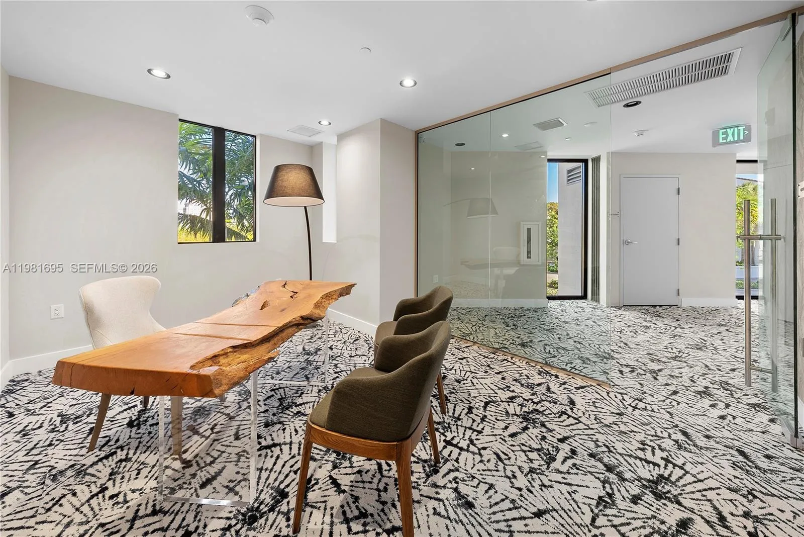 701 Valencia Ave 503, Coral Gables, Florida 33134, Coral Gables, Florida 33134, 2 Bedrooms Bedrooms, ,2 BathroomsBathrooms,Residential Lease,For Rent,701 Valencia Ave 503, Coral Gables, Florida 33134,A11981695