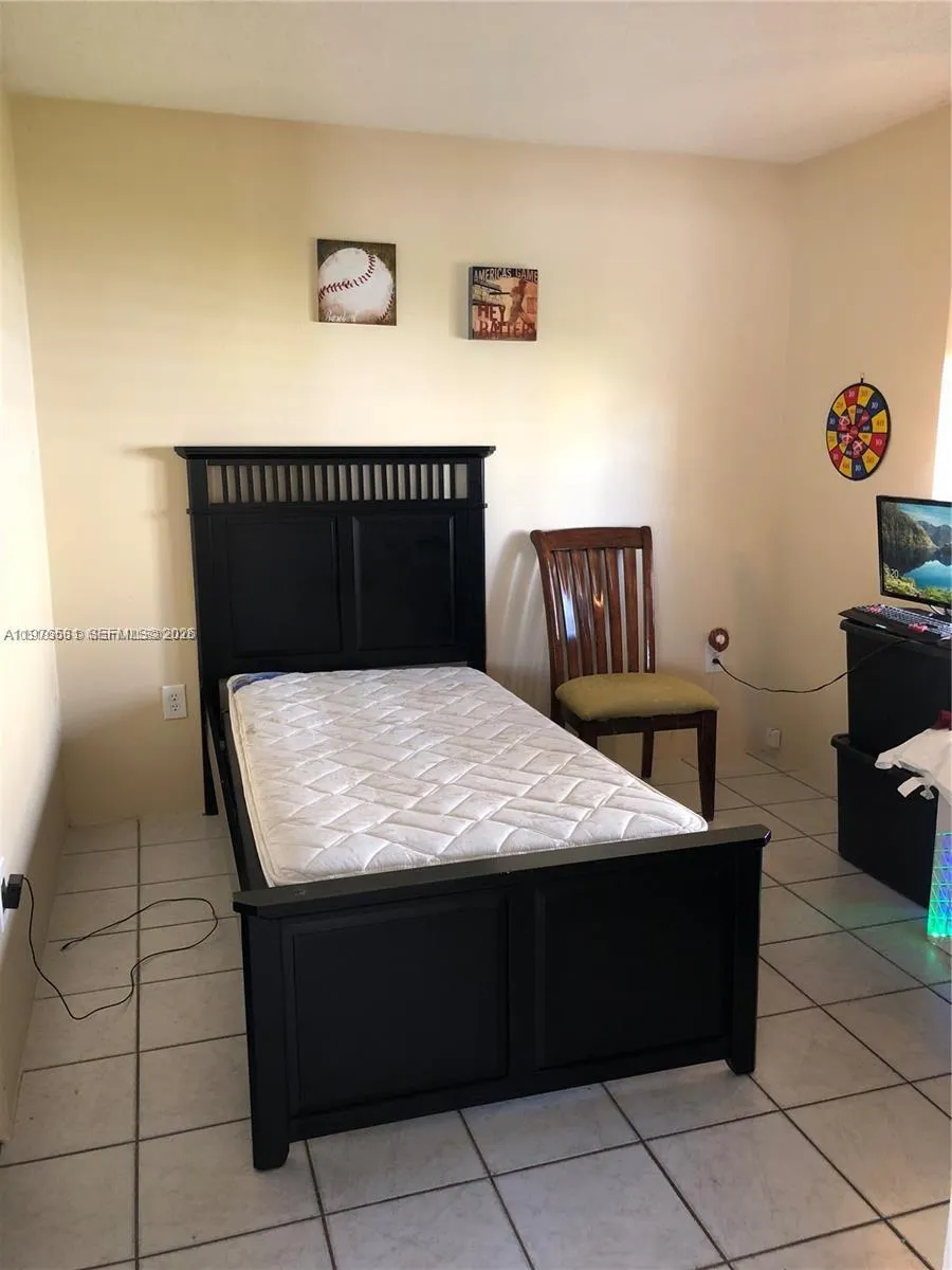 2nd Bedroom