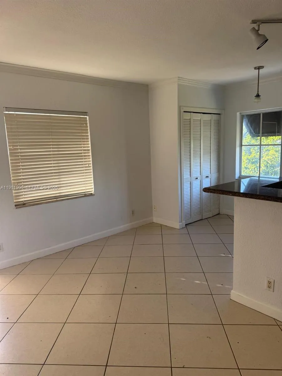 924 Se 2nd St 29, Fort Lauderdale, Florida 33301, Fort Lauderdale, Florida 33301, 1 Bedroom Bedrooms, ,1 BathroomBathrooms,Residential Lease,For Rent,924 Se 2nd St 29, Fort Lauderdale, Florida 33301,A11981905