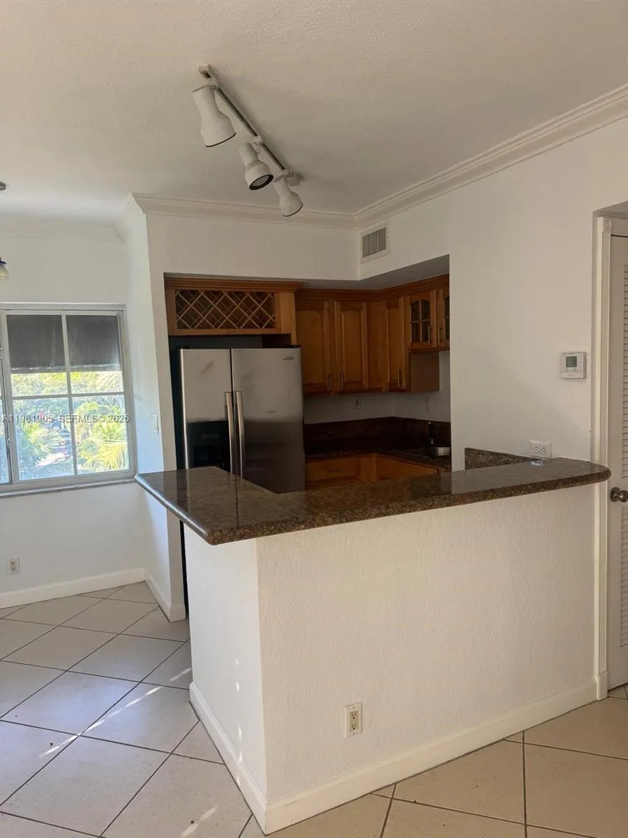 924 Se 2nd St 29, Fort Lauderdale, Florida 33301, Fort Lauderdale, Florida 33301, 1 Bedroom Bedrooms, ,1 BathroomBathrooms,Residential Lease,For Rent,924 Se 2nd St 29, Fort Lauderdale, Florida 33301,A11981905