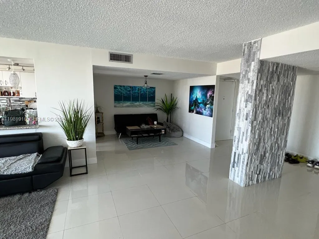 18061 Biscayne Blvd 1404, Aventura, Florida 33160, Aventura, Florida 33160, 3 Bedrooms Bedrooms, ,2 BathroomsBathrooms,Residential Lease,For Rent,18061 Biscayne Blvd 1404, Aventura, Florida 33160,A11981910