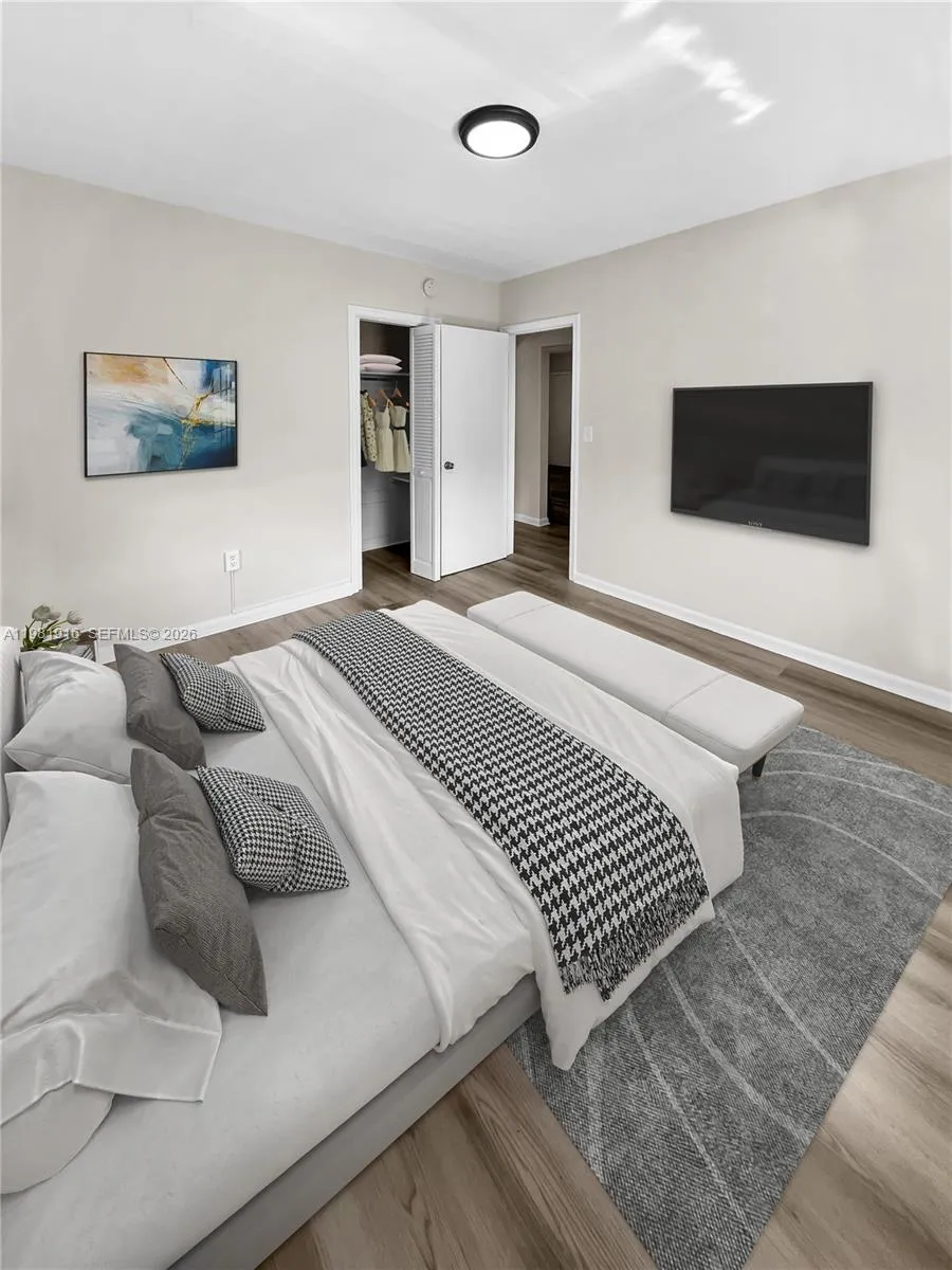 2390 Sw 22nd St 4, Miami, Florida 33145, Miami, Florida 33145, 2 Bedrooms Bedrooms, ,1 BathroomBathrooms,Residential Lease,For Rent,2390 Sw 22nd St 4, Miami, Florida 33145,A11981916