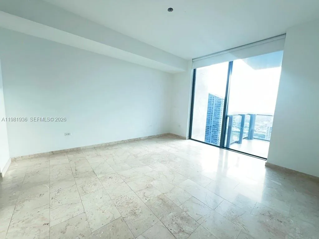 68 Se 6 3510, Miami, Florida 33131, Miami, Florida 33131, 2 Bedrooms Bedrooms, ,2 BathroomsBathrooms,Residential Lease,For Rent,68 Se 6 3510, Miami, Florida 33131,A11981936