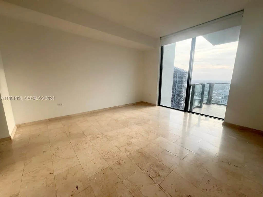 68 Se 6 3510, Miami, Florida 33131, Miami, Florida 33131, 2 Bedrooms Bedrooms, ,2 BathroomsBathrooms,Residential Lease,For Rent,68 Se 6 3510, Miami, Florida 33131,A11981936