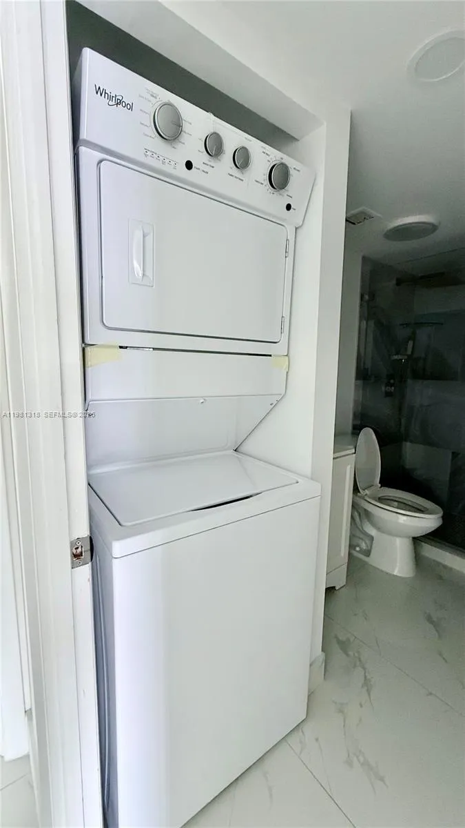 4174 Inverrary Dr 402, Lauderhill, Florida 33319, Lauderhill, Florida 33319, 2 Bedrooms Bedrooms, ,2 BathroomsBathrooms,Residential Lease,For Rent,4174 Inverrary Dr 402, Lauderhill, Florida 33319,A11981318