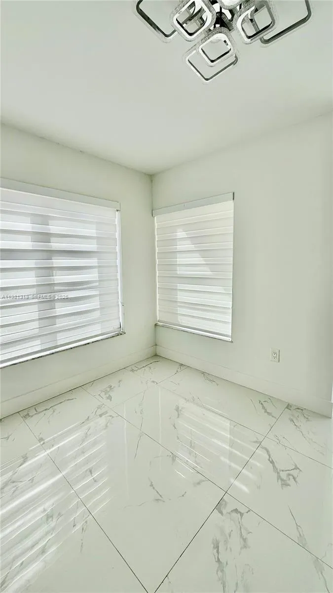 4174 Inverrary Dr 402, Lauderhill, Florida 33319, Lauderhill, Florida 33319, 2 Bedrooms Bedrooms, ,2 BathroomsBathrooms,Residential Lease,For Rent,4174 Inverrary Dr 402, Lauderhill, Florida 33319,A11981318