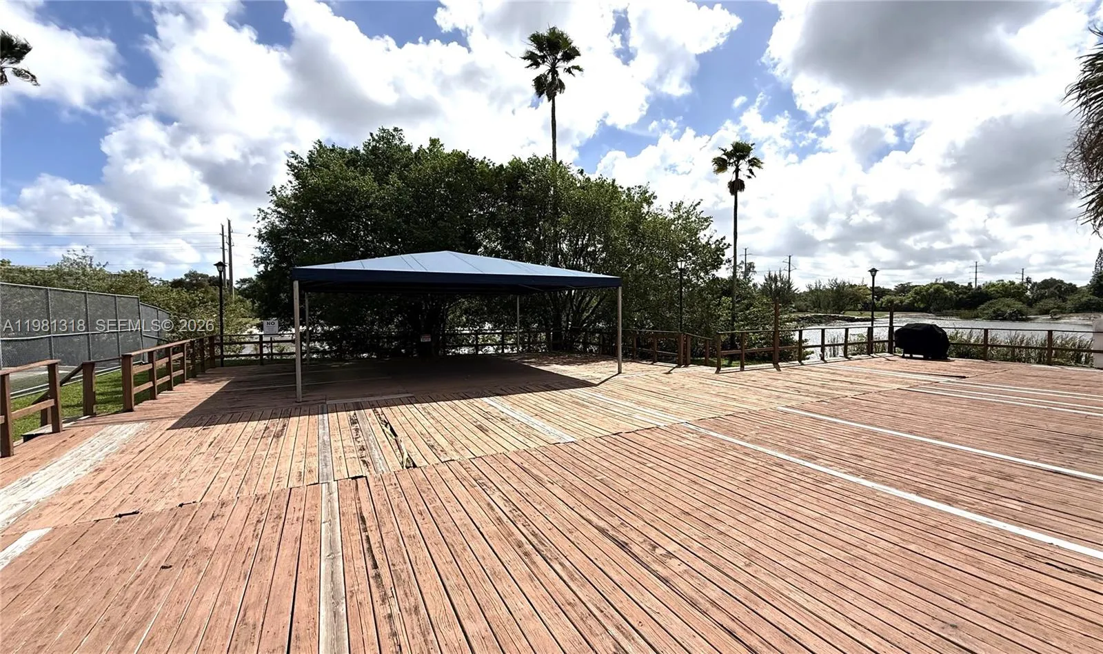 4174 Inverrary Dr 402, Lauderhill, Florida 33319, Lauderhill, Florida 33319, 2 Bedrooms Bedrooms, ,2 BathroomsBathrooms,Residential Lease,For Rent,4174 Inverrary Dr 402, Lauderhill, Florida 33319,A11981318