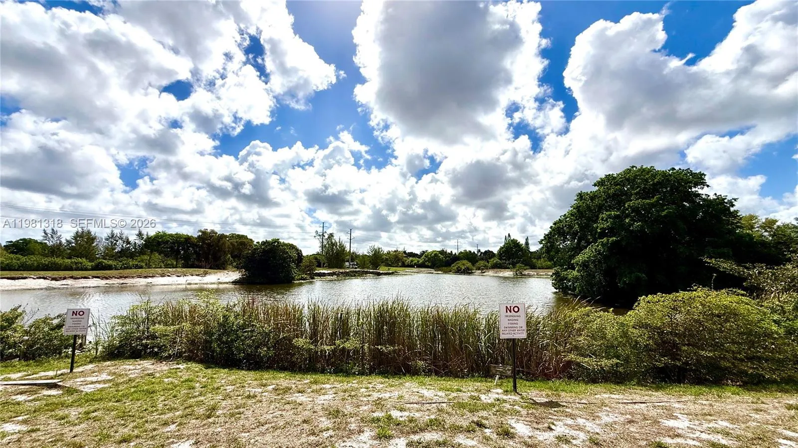 4174 Inverrary Dr 402, Lauderhill, Florida 33319, Lauderhill, Florida 33319, 2 Bedrooms Bedrooms, ,2 BathroomsBathrooms,Residential Lease,For Rent,4174 Inverrary Dr 402, Lauderhill, Florida 33319,A11981318