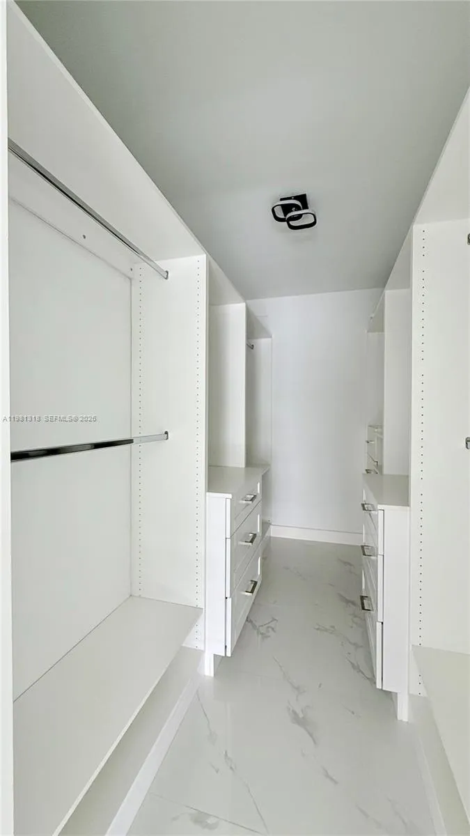 4174 Inverrary Dr 402, Lauderhill, Florida 33319, Lauderhill, Florida 33319, 2 Bedrooms Bedrooms, ,2 BathroomsBathrooms,Residential Lease,For Rent,4174 Inverrary Dr 402, Lauderhill, Florida 33319,A11981318