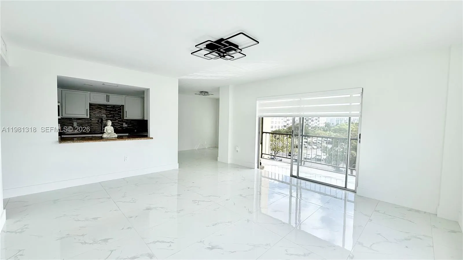 4174 Inverrary Dr 402, Lauderhill, Florida 33319, Lauderhill, Florida 33319, 2 Bedrooms Bedrooms, ,2 BathroomsBathrooms,Residential Lease,For Rent,4174 Inverrary Dr 402, Lauderhill, Florida 33319,A11981318