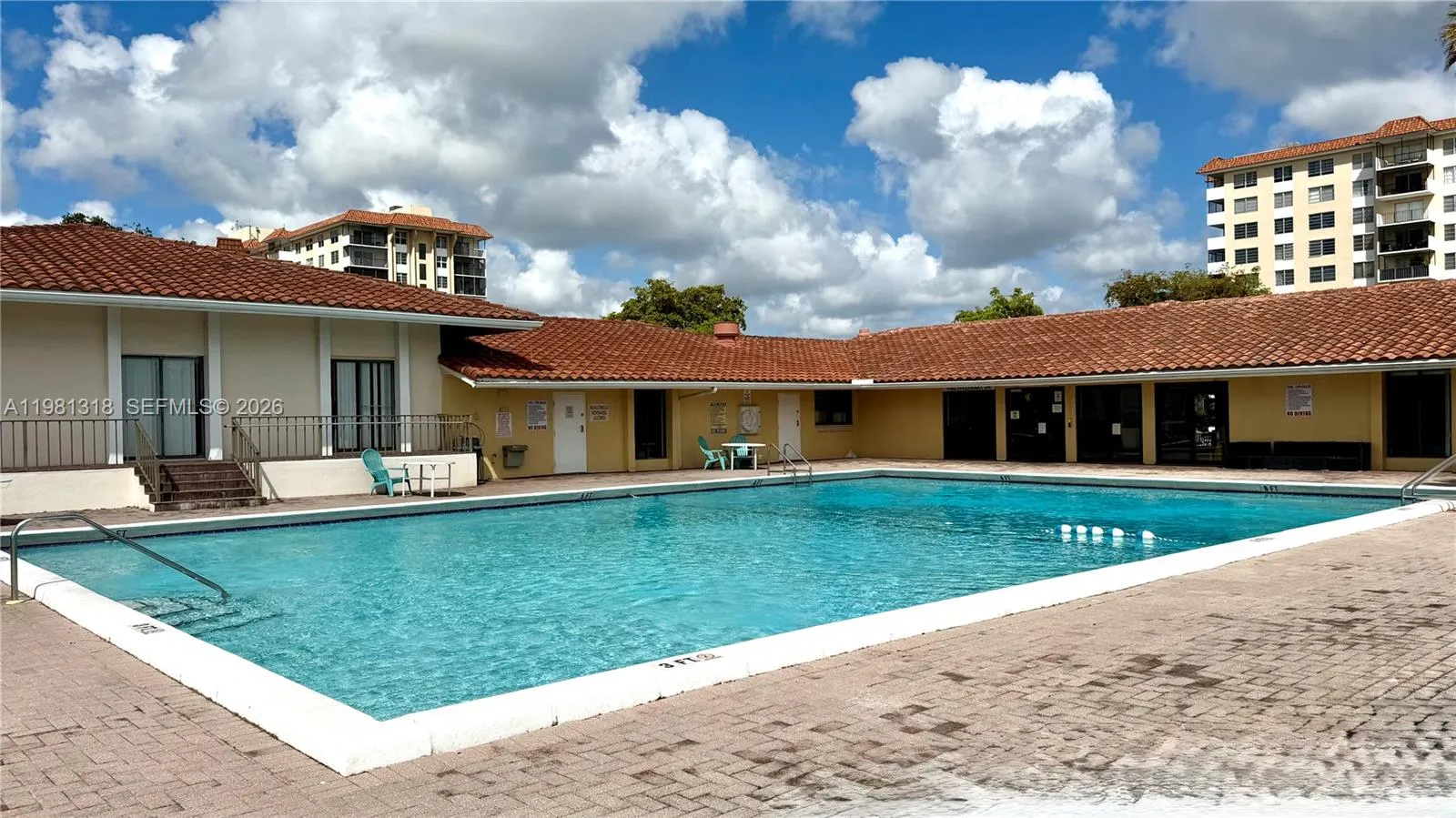4174 Inverrary Dr 402, Lauderhill, Florida 33319, Lauderhill, Florida 33319, 2 Bedrooms Bedrooms, ,2 BathroomsBathrooms,Residential Lease,For Rent,4174 Inverrary Dr 402, Lauderhill, Florida 33319,A11981318