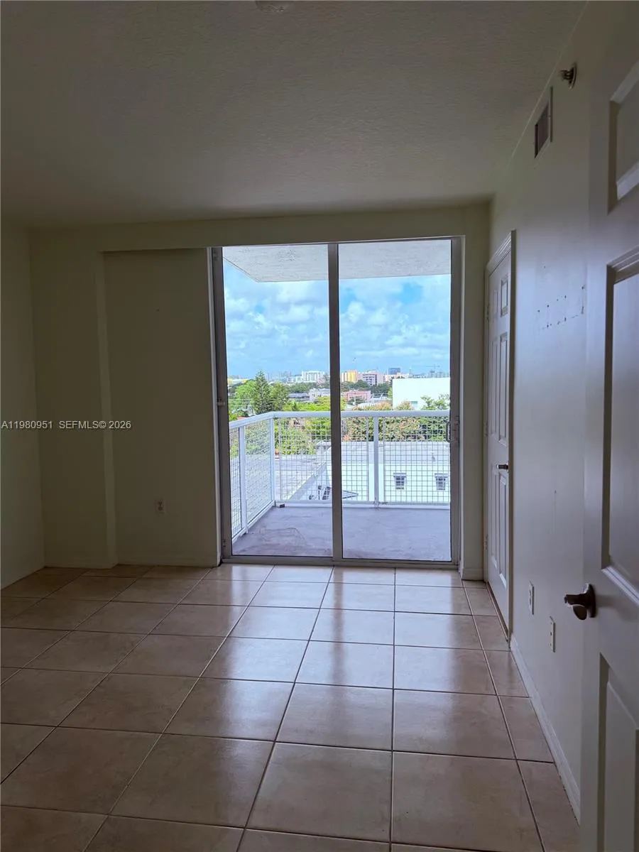 900 Sw 8th St 604, Miami, Florida 33130, Miami, Florida 33130, 2 Bedrooms Bedrooms, ,2 BathroomsBathrooms,Residential Lease,For Rent,900 Sw 8th St 604, Miami, Florida 33130,A11980951