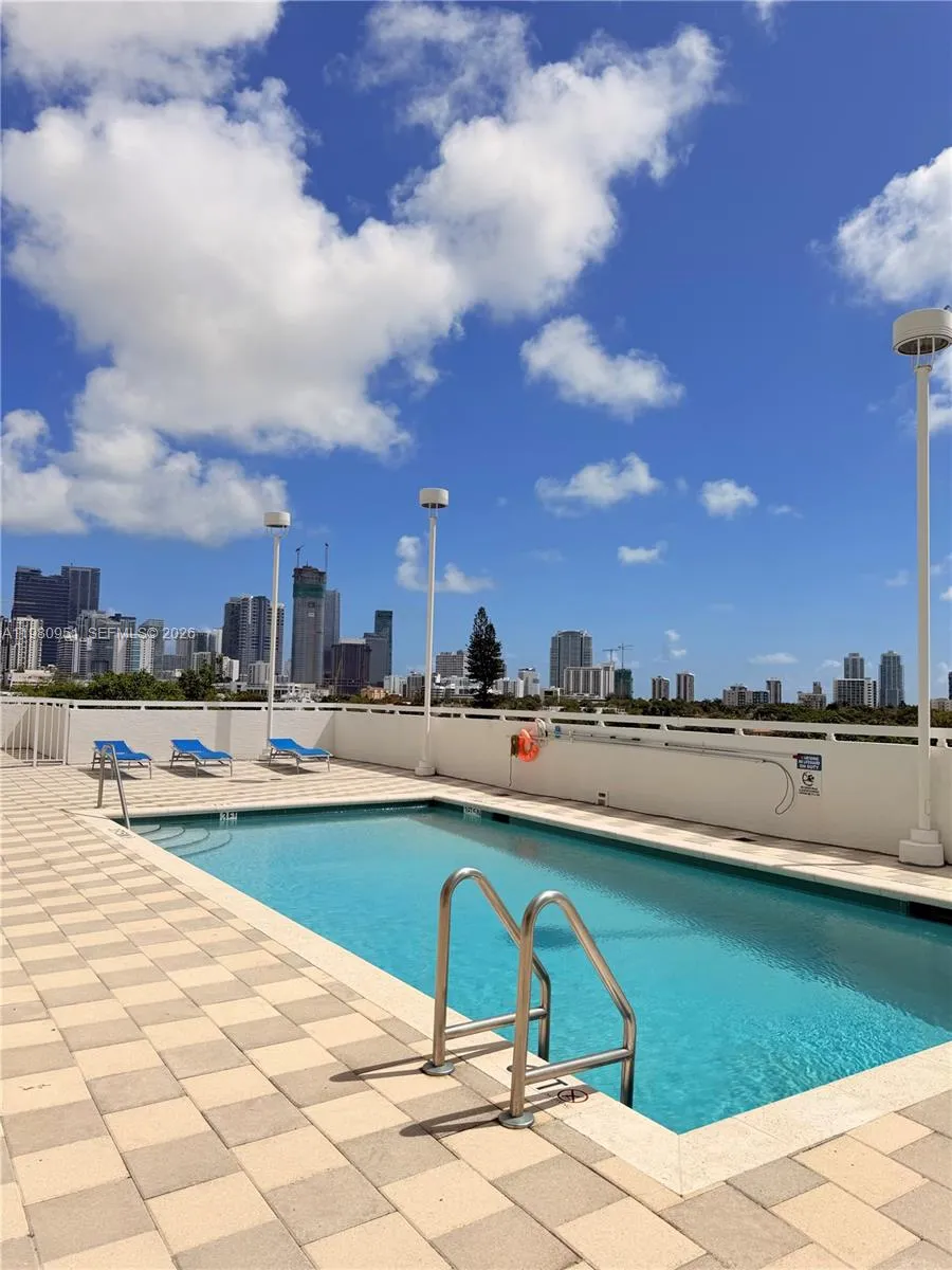 900 Sw 8th St 604, Miami, Florida 33130, Miami, Florida 33130, 2 Bedrooms Bedrooms, ,2 BathroomsBathrooms,Residential Lease,For Rent,900 Sw 8th St 604, Miami, Florida 33130,A11980951