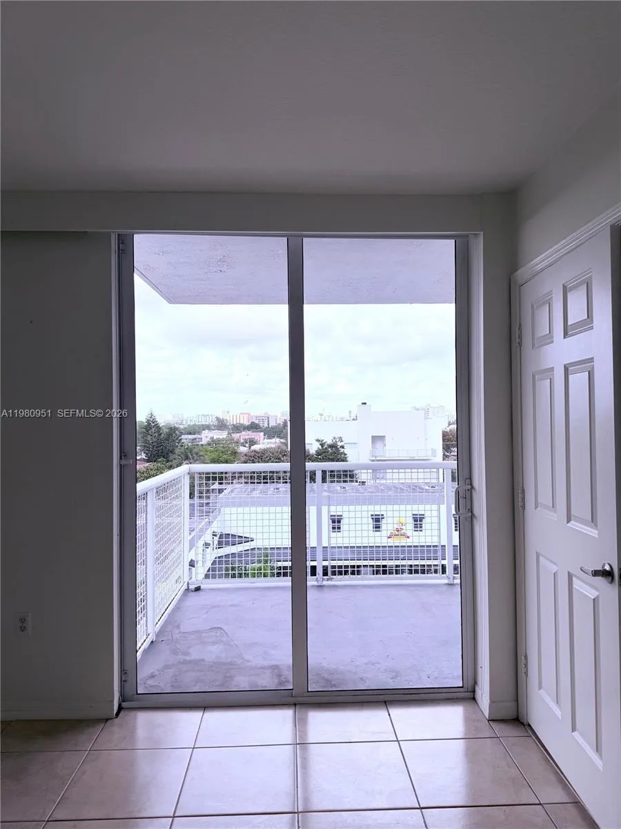 900 Sw 8th St 604, Miami, Florida 33130, Miami, Florida 33130, 2 Bedrooms Bedrooms, ,2 BathroomsBathrooms,Residential Lease,For Rent,900 Sw 8th St 604, Miami, Florida 33130,A11980951