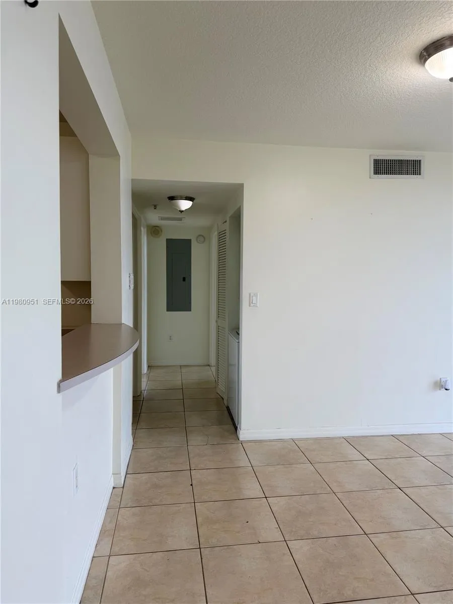 900 Sw 8th St 604, Miami, Florida 33130, Miami, Florida 33130, 2 Bedrooms Bedrooms, ,2 BathroomsBathrooms,Residential Lease,For Rent,900 Sw 8th St 604, Miami, Florida 33130,A11980951