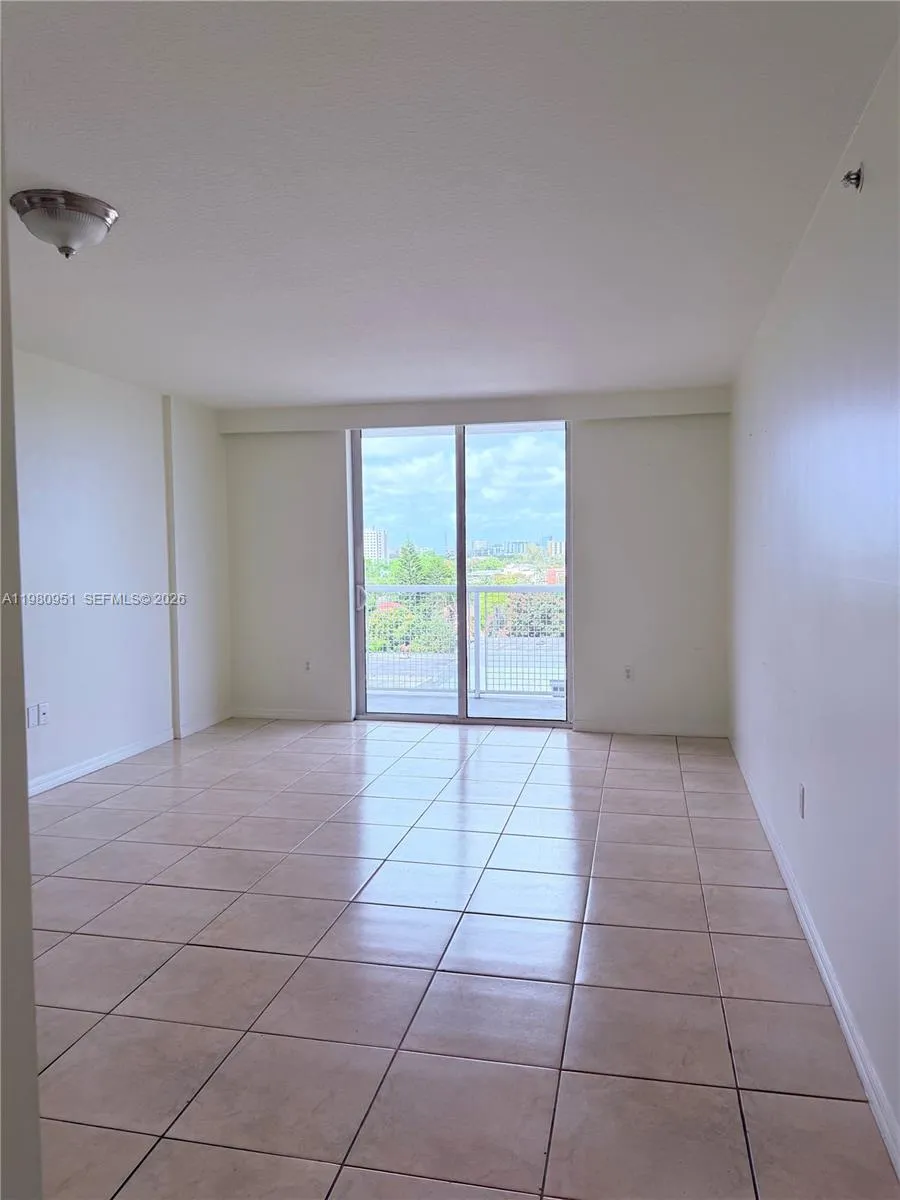 900 Sw 8th St 604, Miami, Florida 33130, Miami, Florida 33130, 2 Bedrooms Bedrooms, ,2 BathroomsBathrooms,Residential Lease,For Rent,900 Sw 8th St 604, Miami, Florida 33130,A11980951