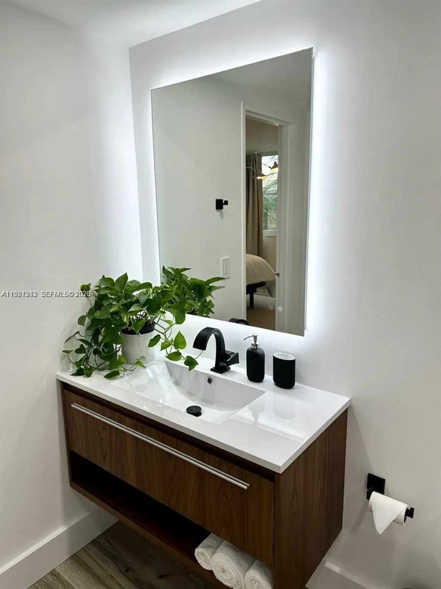 4544 Nw 79th Ave 1f, Doral, Florida 33166, Doral, Florida 33166, 1 Bedroom Bedrooms, ,1 BathroomBathrooms,Residential Lease,For Rent,4544 Nw 79th Ave 1f, Doral, Florida 33166,A11981953