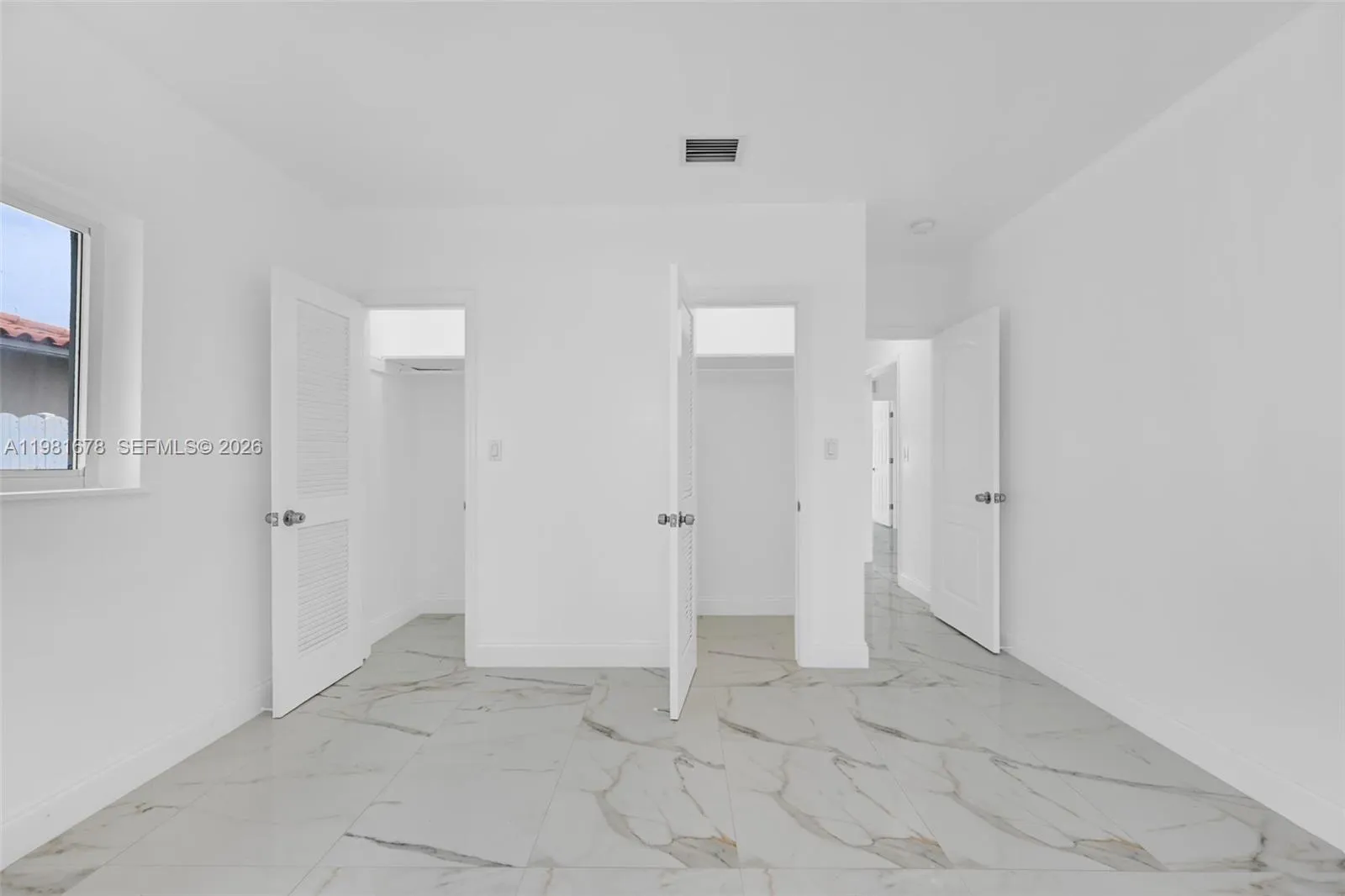 11011 Ne 9th Ct, Biscayne Park, Florida 33161, Biscayne Park, Florida 33161, 6 Bedrooms Bedrooms, ,3 BathroomsBathrooms,Residential,For Sale,11011 Ne 9th Ct, Biscayne Park, Florida 33161,A11981678