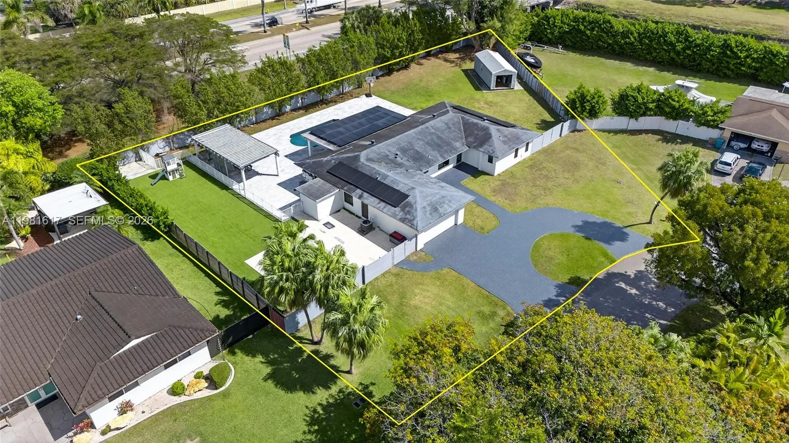 11951 Sw 120th Ter, Miami, Florida 33186, Miami, Florida 33186, 6 Bedrooms Bedrooms, ,4 BathroomsBathrooms,Residential,For Sale,11951 Sw 120th Ter, Miami, Florida 33186,A11981617