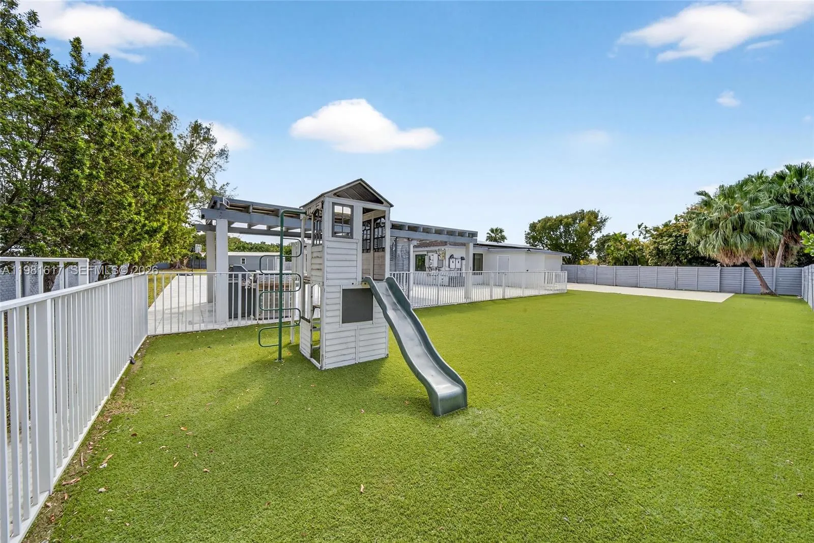 11951 Sw 120th Ter, Miami, Florida 33186, Miami, Florida 33186, 6 Bedrooms Bedrooms, ,4 BathroomsBathrooms,Residential,For Sale,11951 Sw 120th Ter, Miami, Florida 33186,A11981617