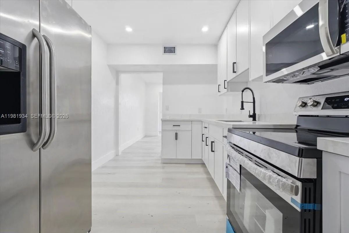 16240 Nw 22nd Ave, Miami Gardens, Florida 33054, Miami Gardens, Florida 33054, 3 Bedrooms Bedrooms, ,2 BathroomsBathrooms,Residential,For Sale,16240 Nw 22nd Ave, Miami Gardens, Florida 33054,A11981934