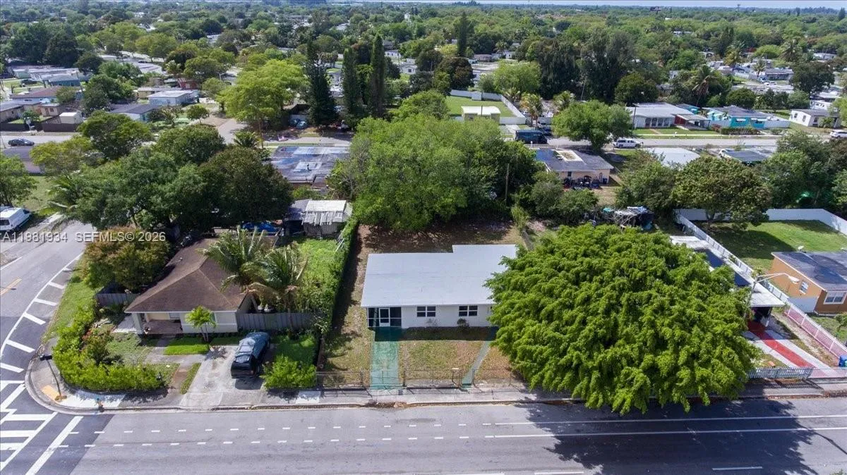 16240 Nw 22nd Ave, Miami Gardens, Florida 33054, Miami Gardens, Florida 33054, 3 Bedrooms Bedrooms, ,2 BathroomsBathrooms,Residential,For Sale,16240 Nw 22nd Ave, Miami Gardens, Florida 33054,A11981934