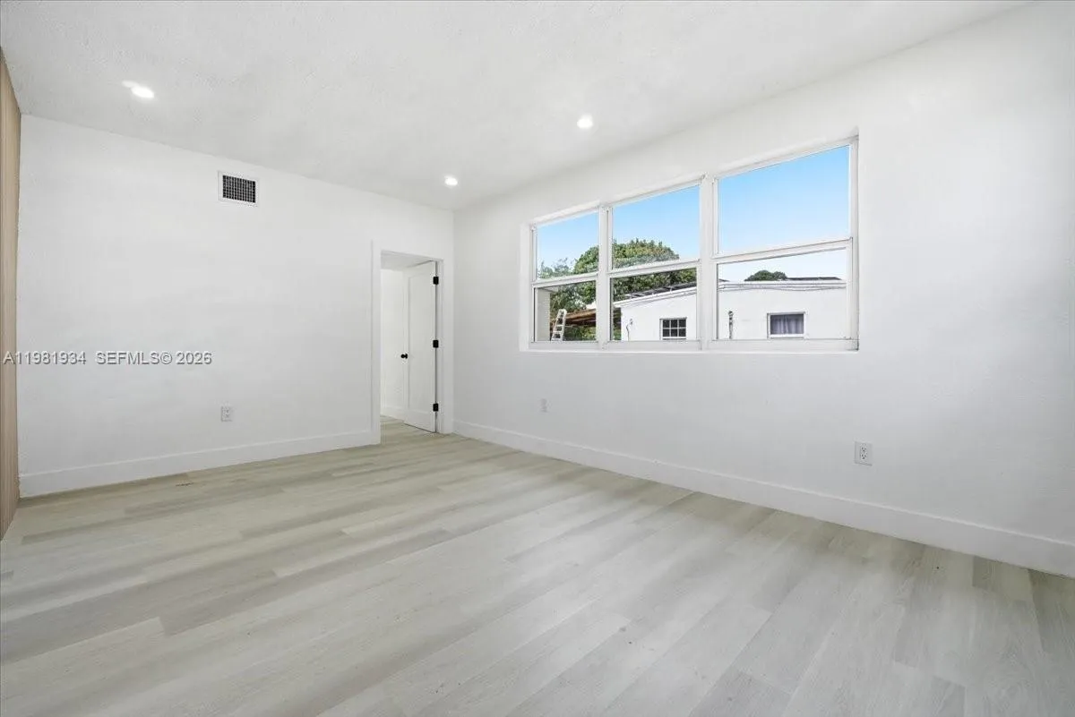 16240 Nw 22nd Ave, Miami Gardens, Florida 33054, Miami Gardens, Florida 33054, 3 Bedrooms Bedrooms, ,2 BathroomsBathrooms,Residential,For Sale,16240 Nw 22nd Ave, Miami Gardens, Florida 33054,A11981934