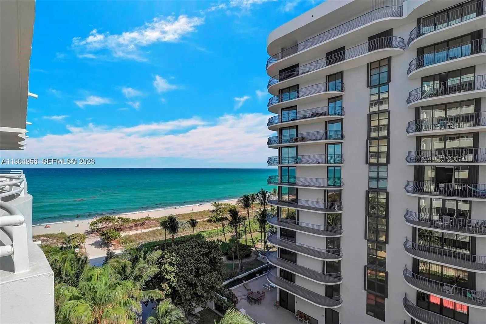 8911 Collins Ave 703, Surfside, Florida 33154, Surfside, Florida 33154, 1 Bedroom Bedrooms, ,1 BathroomBathrooms,Residential Lease,For Rent,8911 Collins Ave 703, Surfside, Florida 33154,A11981954