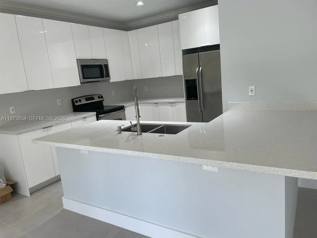 1527 Winterberry, Weston, Florida 33327, Weston, Florida 33327, 4 Bedrooms Bedrooms, ,2 BathroomsBathrooms,Residential Lease,For Rent,1527 Winterberry, Weston, Florida 33327,A11973834