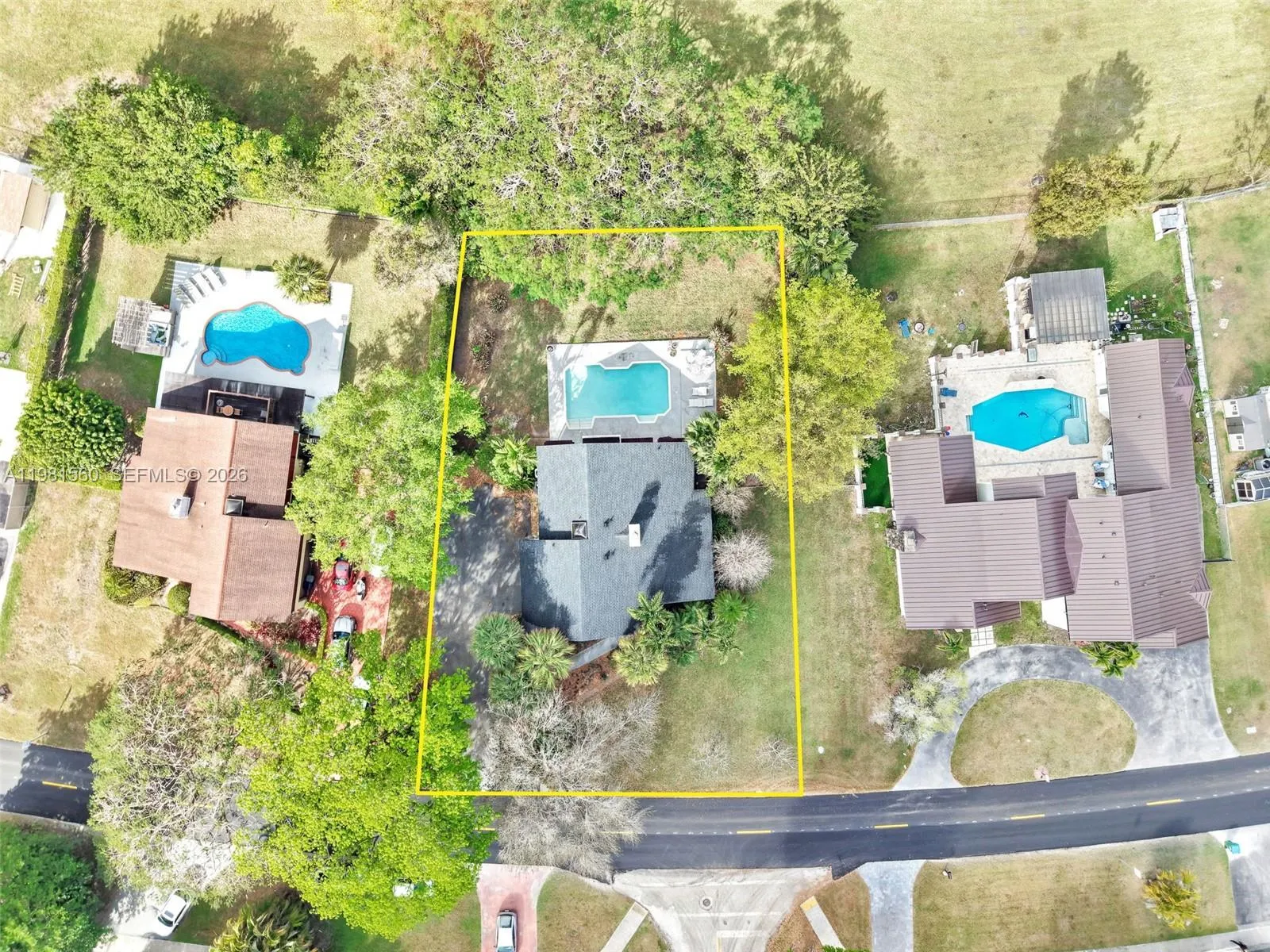 9300 E Calusa Club Dr, Miami, Florida 33186, Miami, Florida 33186, 4 Bedrooms Bedrooms, 8 Rooms Rooms,3 BathroomsBathrooms,Residential,For Sale,9300 E Calusa Club Dr, Miami, Florida 33186,A11981560